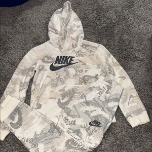 Nike Kids Hoodie and Joggers Set - White/Grey